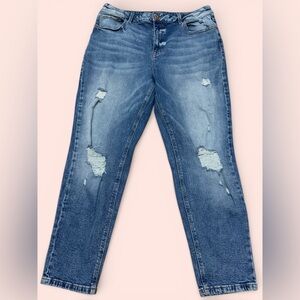 M Jeans by Maurice’s Women’s size 16R straight leg high-rise distressed jeans!